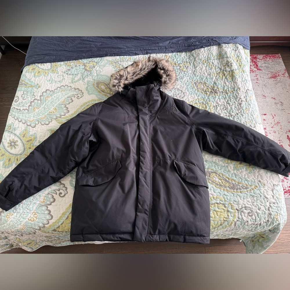 The North Face Black Logan Men's Winter Jacket (XL)
